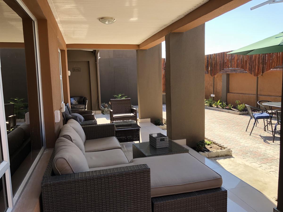 City Lodge Etosha Omuthiya Exteriör bild